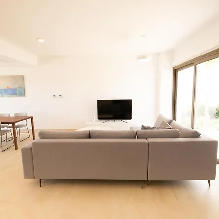 Phaedrus Living: Serenity Waves No.8 Villa *