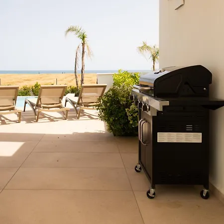 Phaedrus Living: Serenity Waves No.8 Villa *